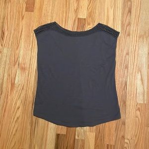 LOFT deep purple short sleeve t-shirt SIZE: M CONDITION: great